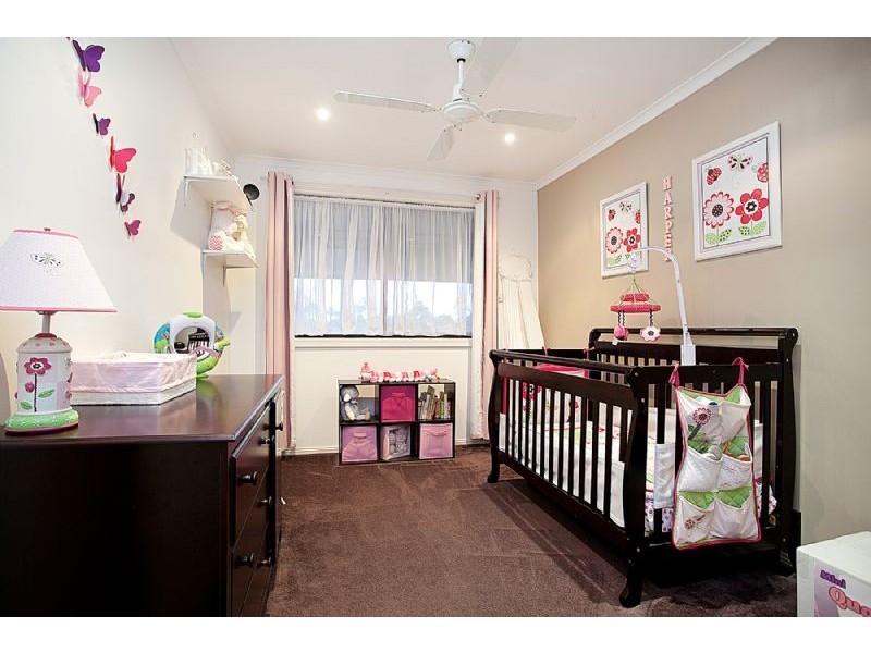 5 Abercairn Court, Deer Park VIC 3023