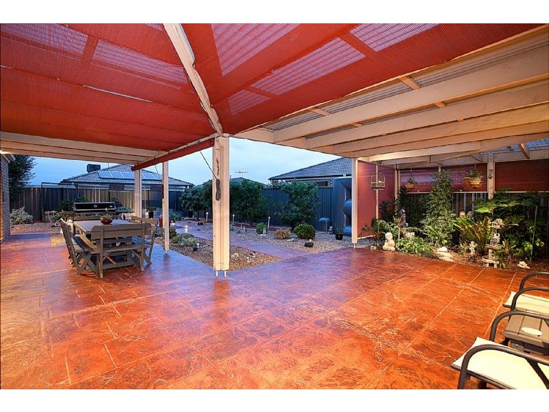 18 Hammerwood Avenue, Derrimut VIC 3030