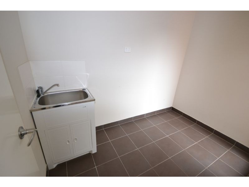 20 Duncombe Parkway, Deer Park VIC 3023