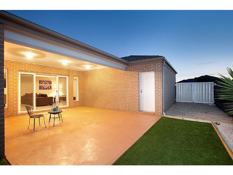 11 Inverness Avenue, Derrimut VIC 3030