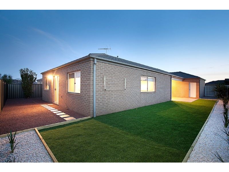 11 Inverness Avenue, Derrimut VIC 3030