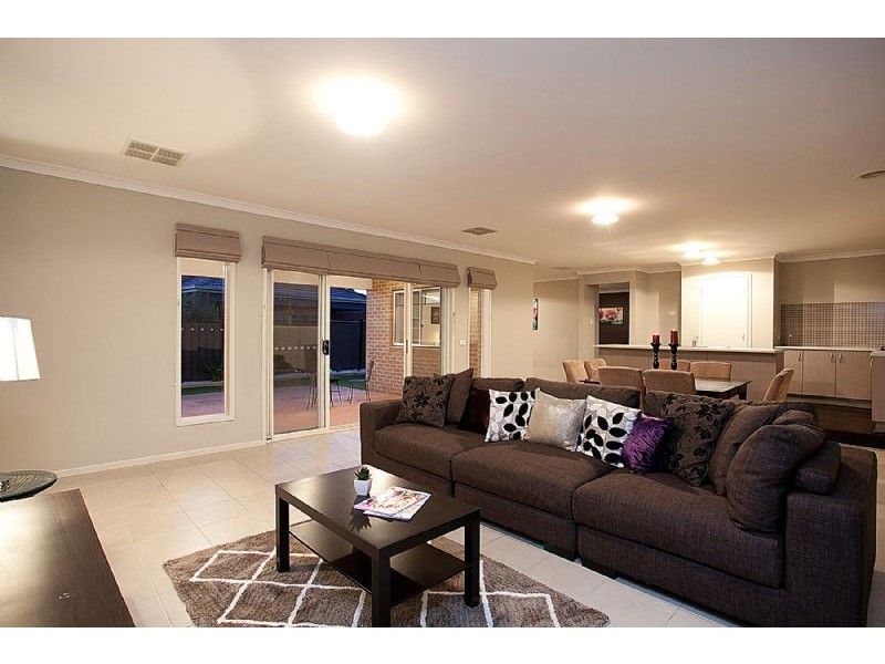 11 Inverness Avenue, Derrimut VIC 3030