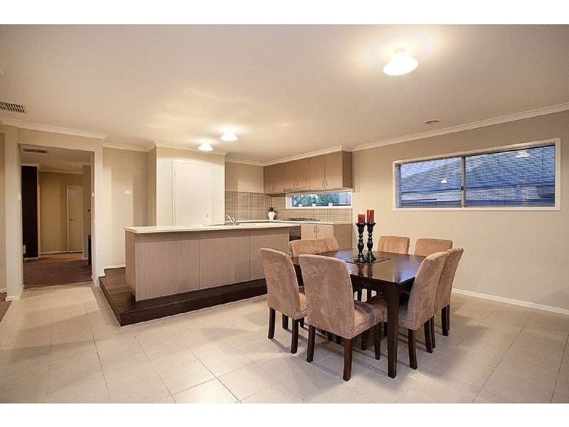 11 Inverness Avenue, Derrimut VIC 3030