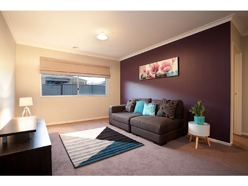 11 Inverness Avenue, Derrimut VIC 3030