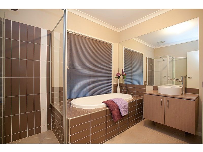 11 Inverness Avenue, Derrimut VIC 3030