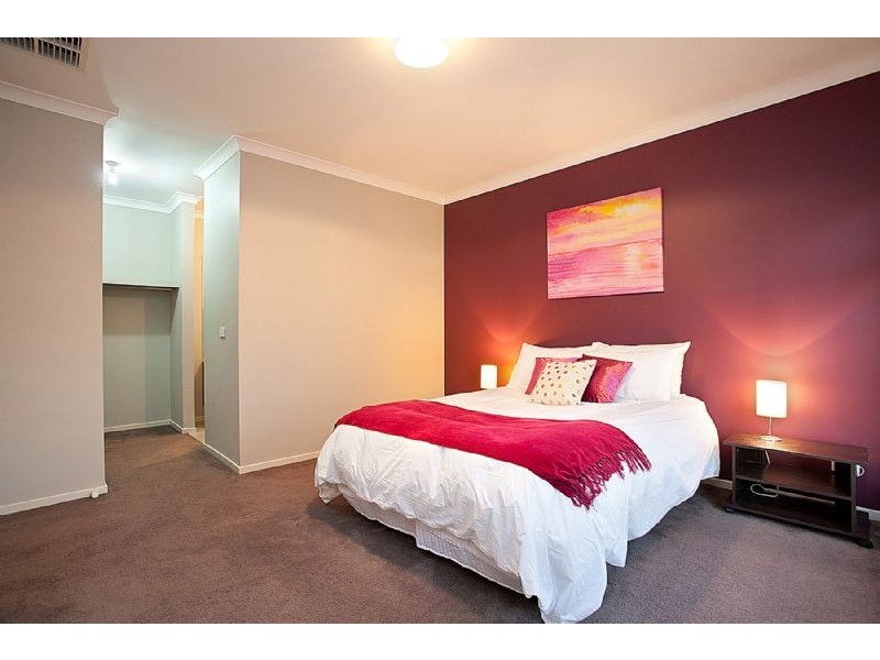 11 Inverness Avenue, Derrimut VIC 3030