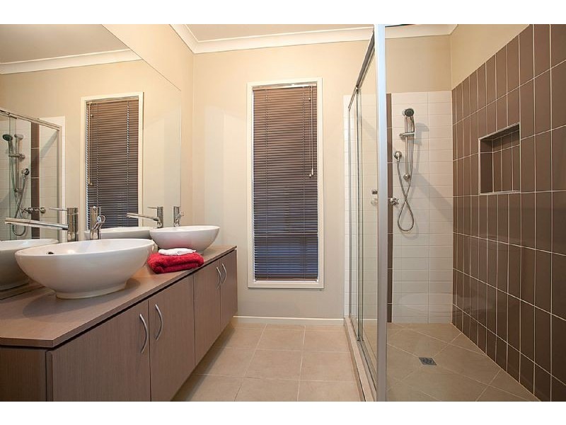 11 Inverness Avenue, Derrimut VIC 3030