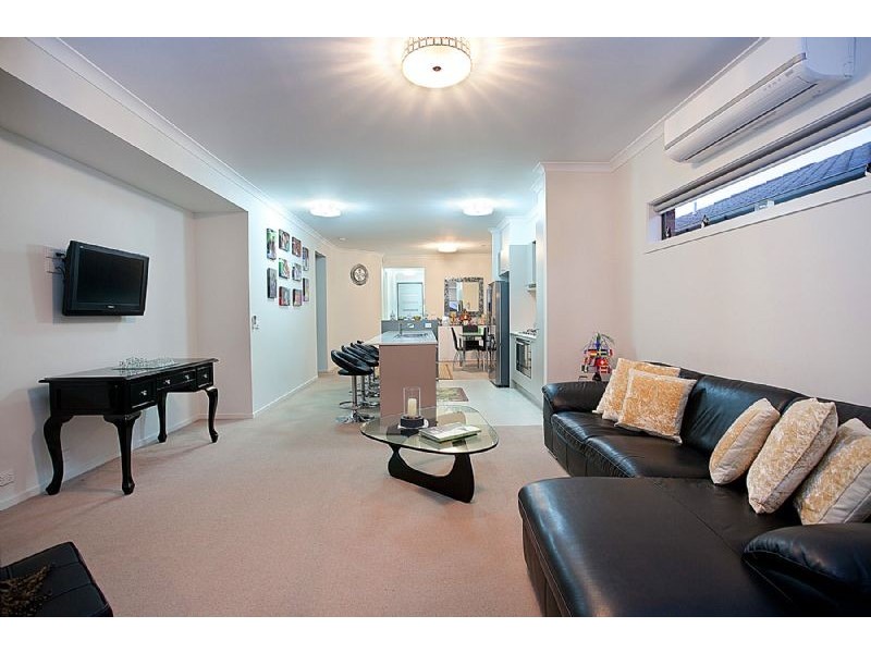 9 Longfield Way, Deer Park VIC 3023