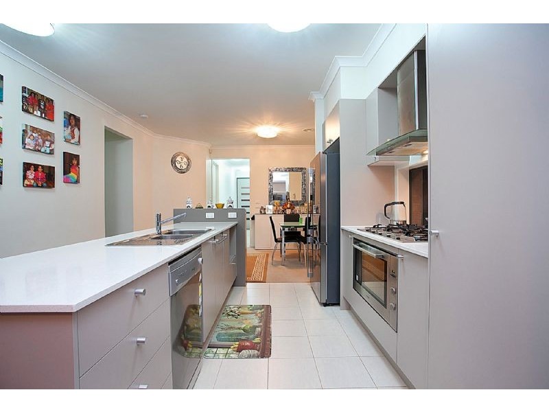 9 Longfield Way, Deer Park VIC 3023