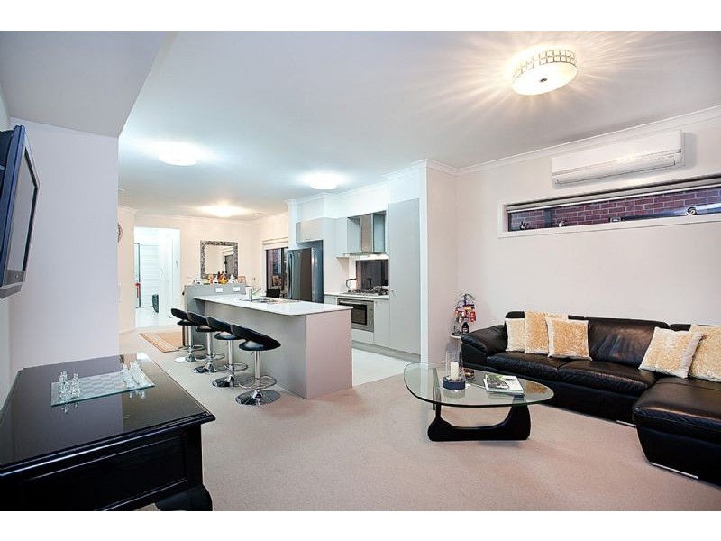 9 Longfield Way, Deer Park VIC 3023