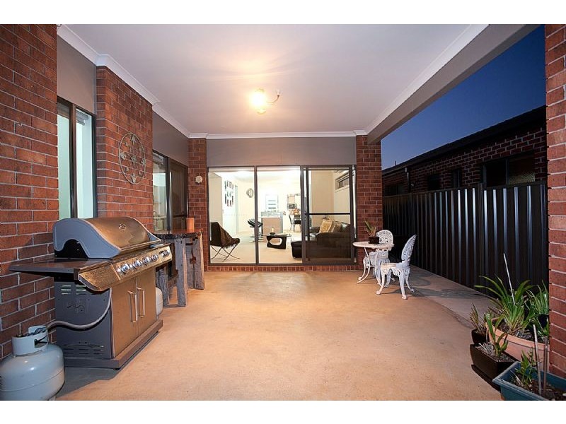 9 Longfield Way, Deer Park VIC 3023