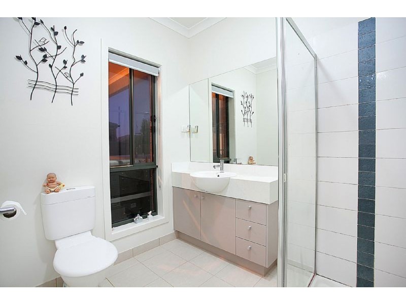 9 Longfield Way, Deer Park VIC 3023