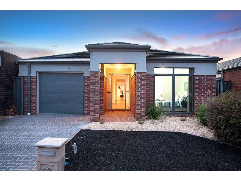 21 Jonah Parade, Deer Park VIC 3023