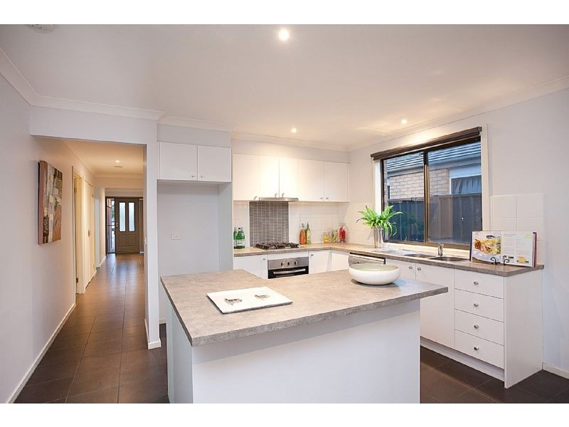 21 Jonah Parade, Deer Park VIC 3023