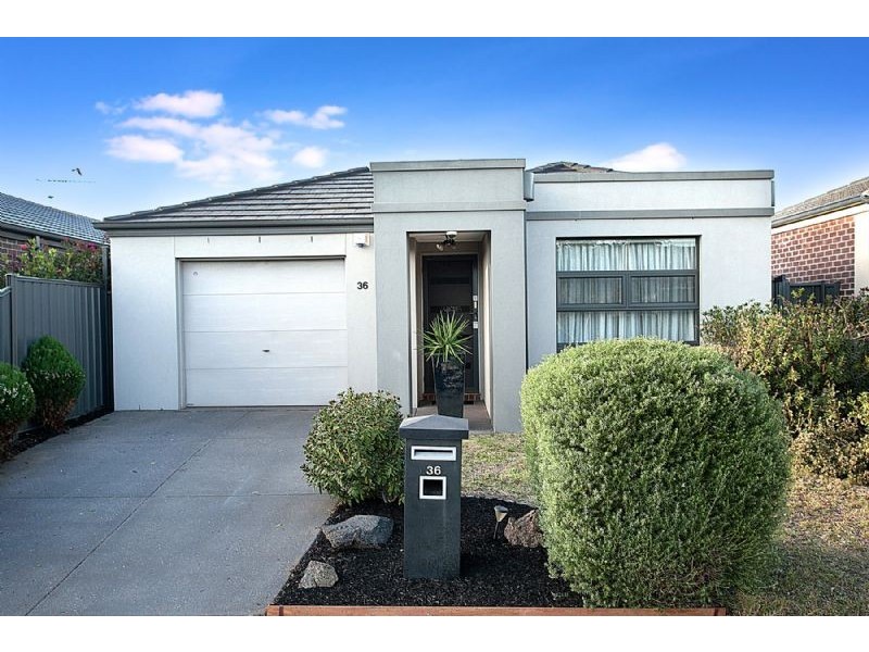 36 Erin Square, Deer Park VIC 3023