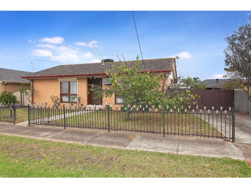 17 Angelique Grove, Albanvale VIC 3021