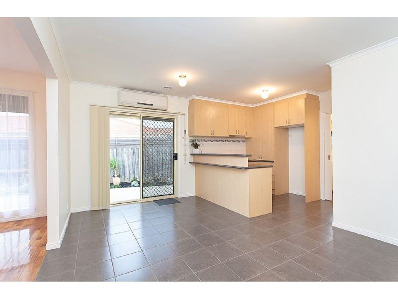 11/4 Tyson Way, Sydenham VIC 3037