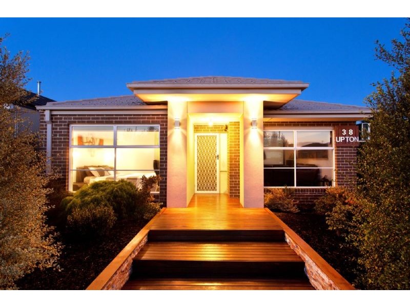 38 Upton Circle, Derrimut VIC 3030