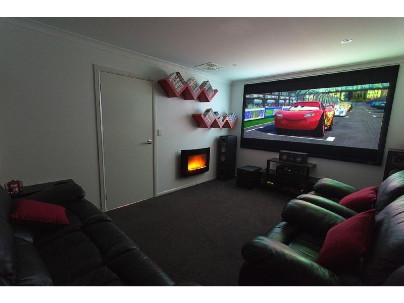 38 Upton Circle, Derrimut VIC 3030