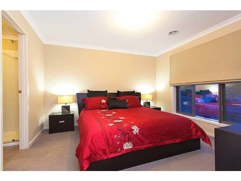 54 Hammerwood Avenue, Derrimut VIC 3030