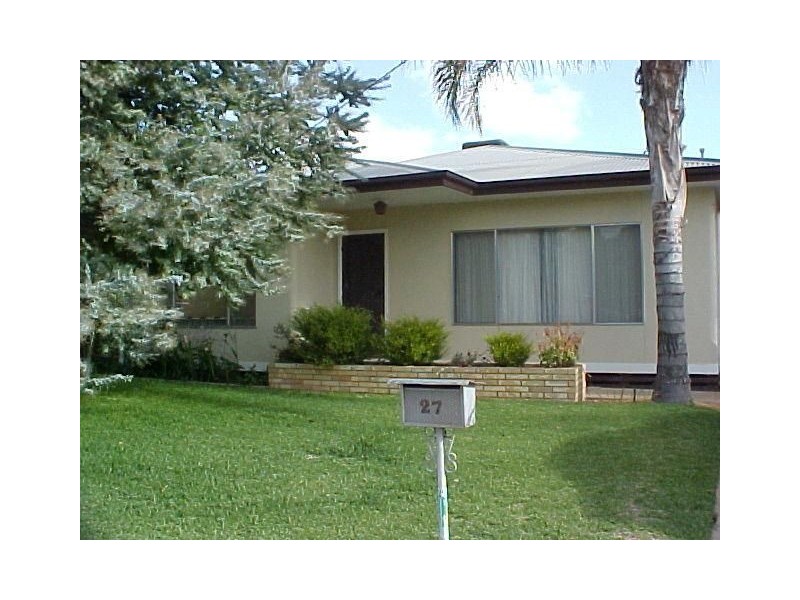 27 Leonard Street, Mildura VIC 3500