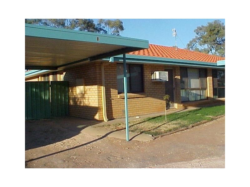 8/6-10 Sturt Highway, Buronga NSW 2739