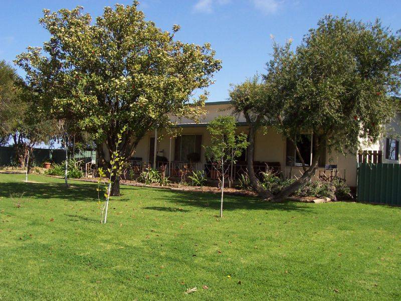 16 Cowra Avenue, Mildura VIC 3500