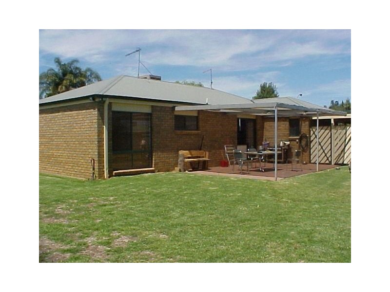 28 Crane Drive, Buronga NSW 2739