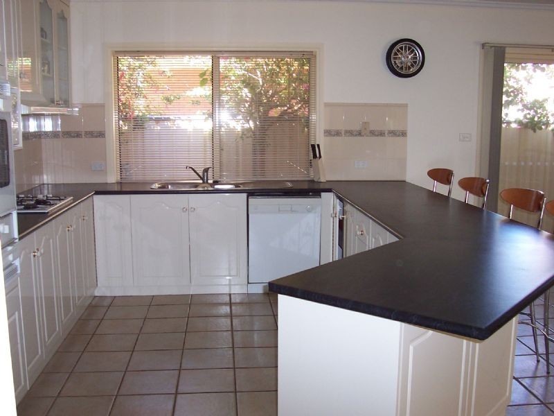 4 Pevensey Grove, Mildura VIC 3500