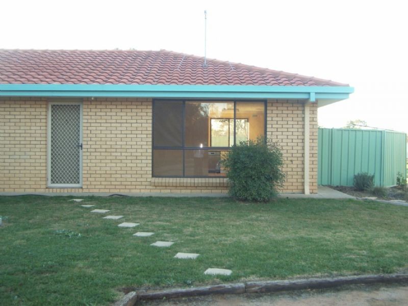 5/6-10 Sturt Highway, Buronga NSW 2739