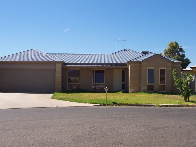 8 Jandra Court, Mildura VIC 3500
