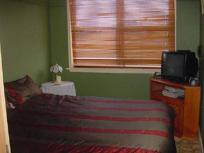 32 Railway Terrace, Ouyen VIC 3490