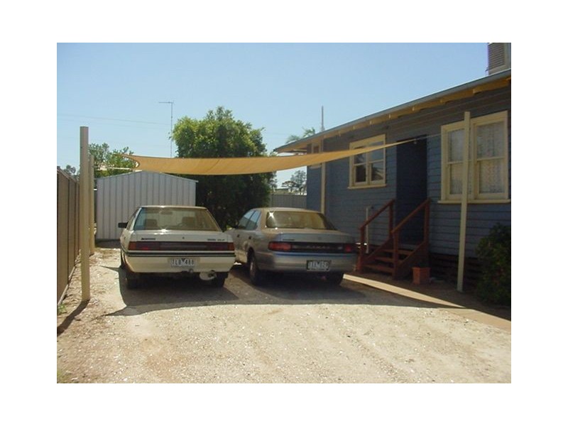 32 Railway Terrace, Ouyen VIC 3490