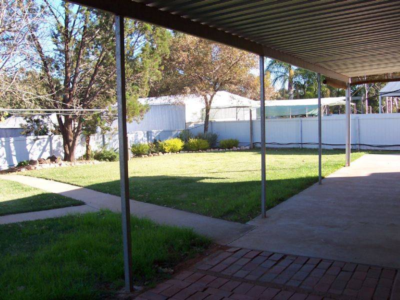 124 Sturt Highway, Buronga NSW 2739