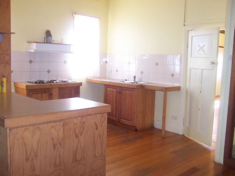 709 Walnut Avenue (btwn 16th & 17th Streets), Mildura VIC 3500