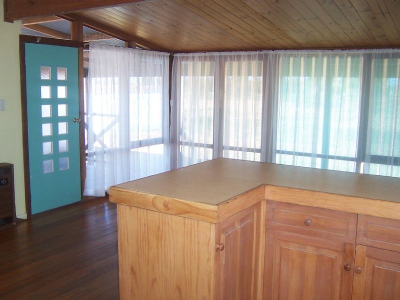 709 Walnut Avenue (btwn 16th & 17th Streets), Mildura VIC 3500