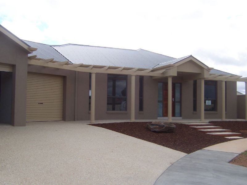 4 Popular Alm Court, Mildura VIC 3500