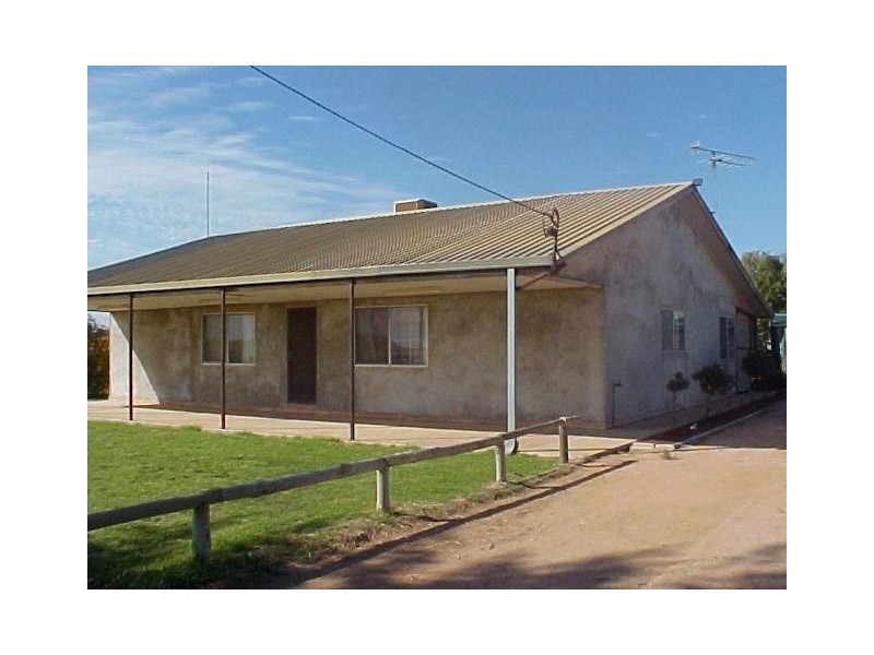 5 Cowra Avenue, Mildura VIC 3500