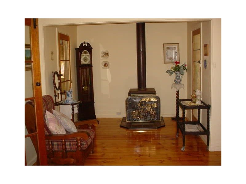 38 Oleander Drive, Dareton NSW 2717