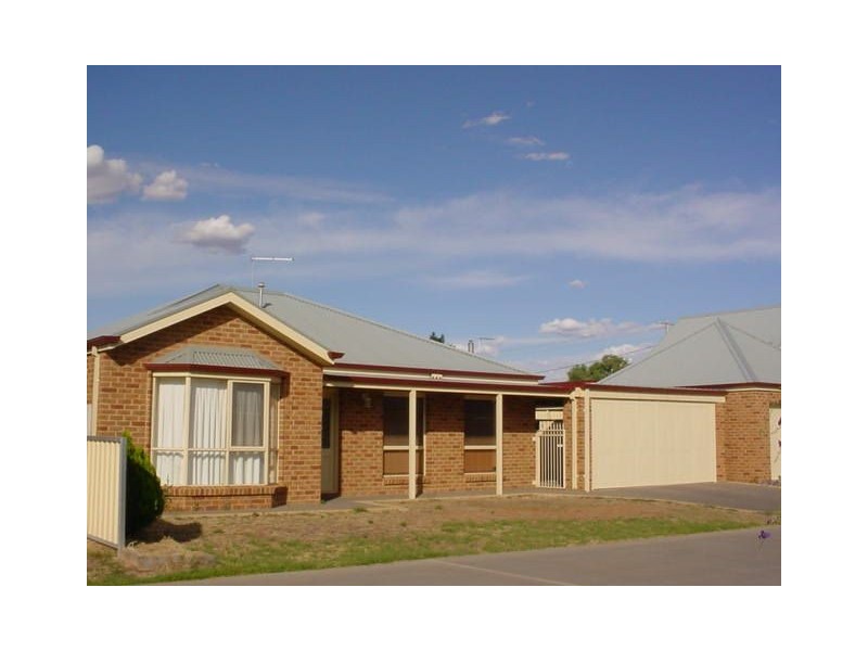 2/145 Riverside Avenue, Mildura VIC 3500