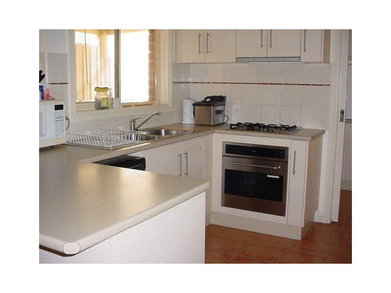 2/145 Riverside Avenue, Mildura VIC 3500