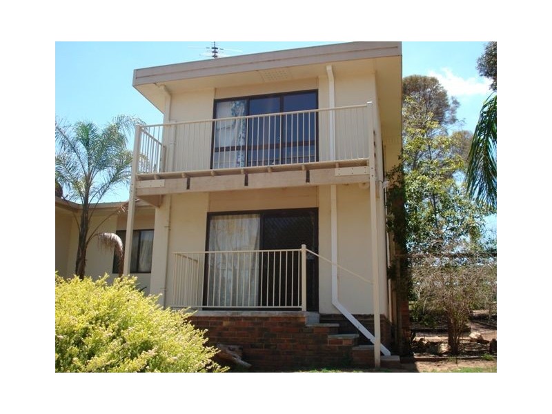 142 Sturt Highway, Buronga NSW 2739