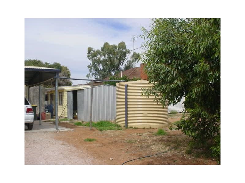 25 Thorne , Ouyen VIC 3490