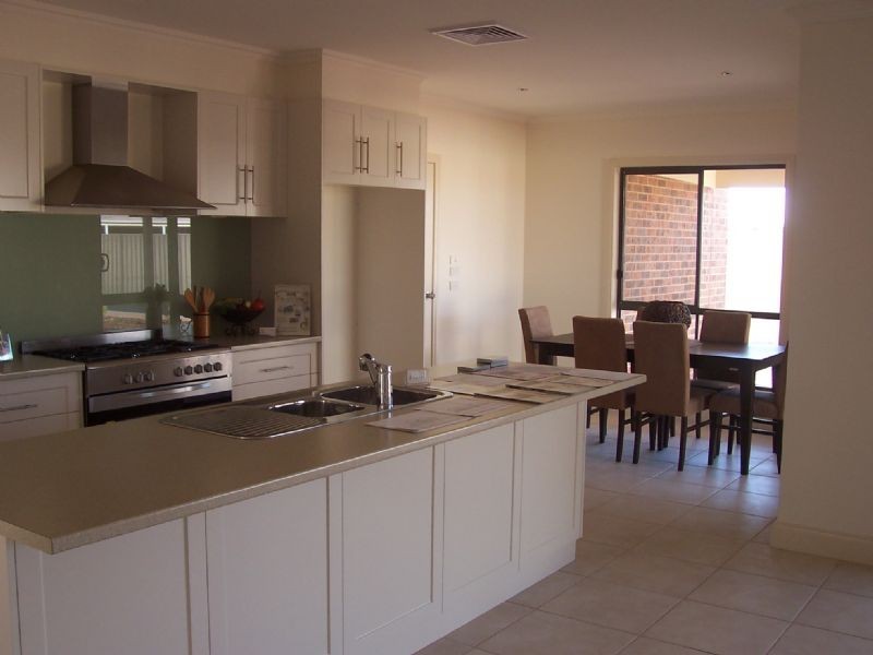 8 Bakogiannis Court, Mildura VIC 3500