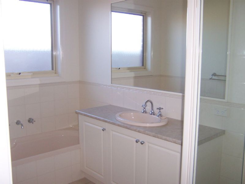 4 Stamford Court, Gol Gol NSW 2738