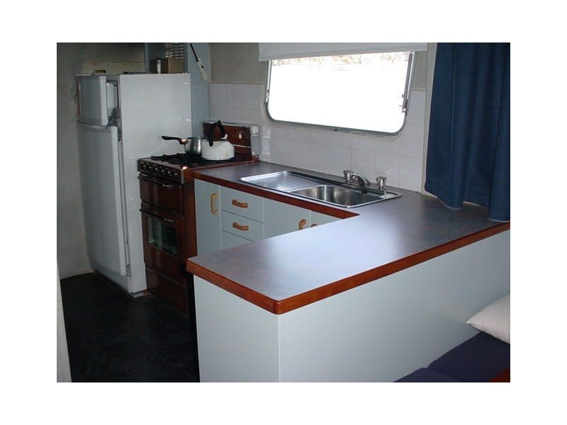 House Boat Pegasus, Buronga NSW 2739