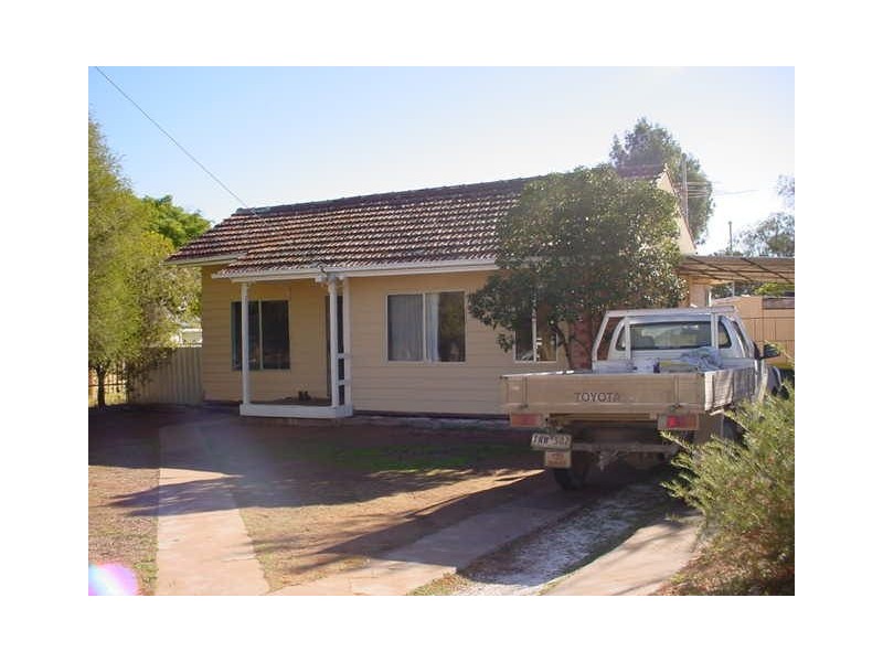 6 Loddon Avenue, Red Cliffs VIC 3496