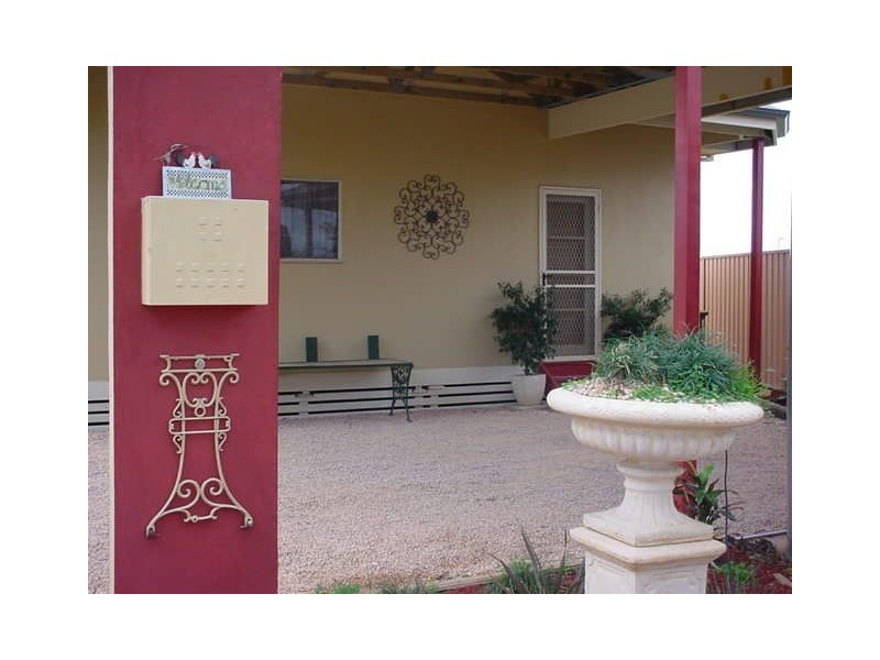 1/5 Melia Avenue, Red Cliffs VIC 3496