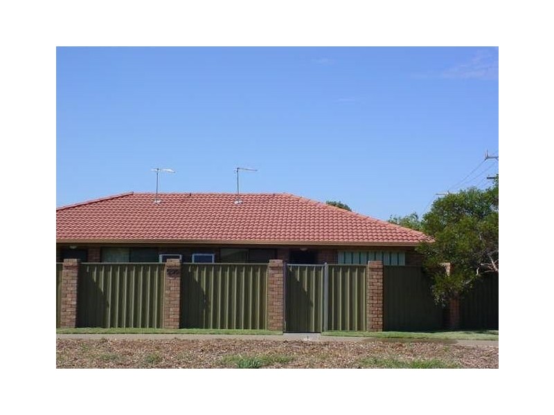 2/290 San Mateo Avenue, Mildura VIC 3500