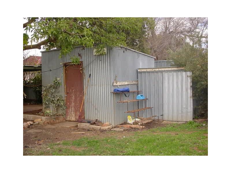 4 Hume Street, Dareton NSW 2717